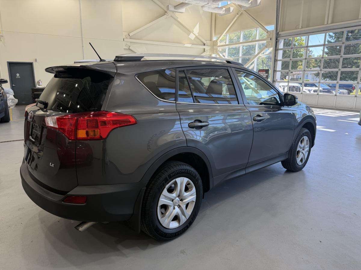 2015 Toyota RAV4 LE FWD*CRUISE CONTROL*SIEGES CHAUFFANTS *CAMERA DE — снимка 1