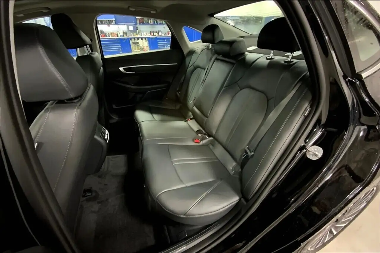 Hyundai SONATA снимка Hyundai SONATA