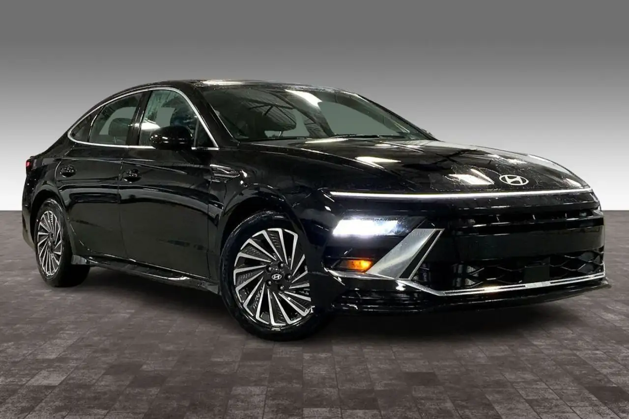 Hyundai SONATA снимка Hyundai SONATA