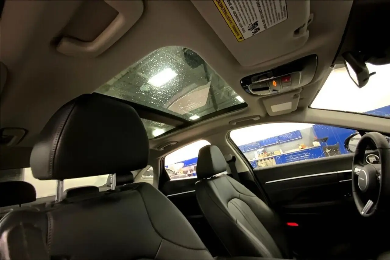 Hyundai SONATA снимка Hyundai SONATA