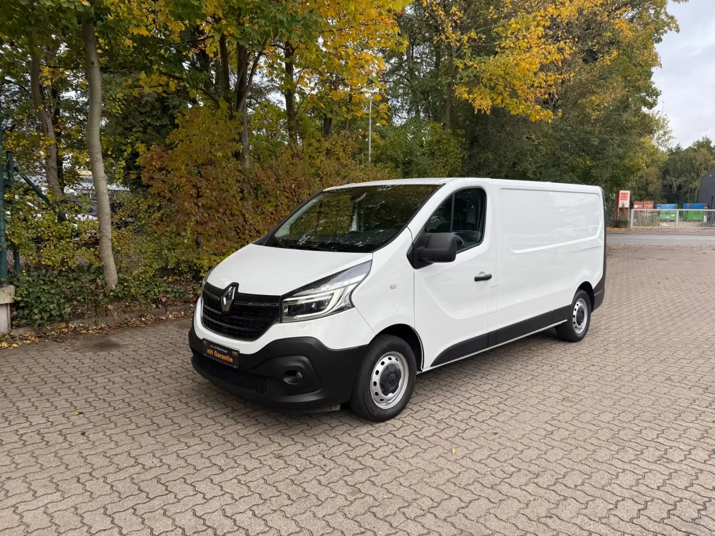 Renault Trafic Kasten L2H1 3,0t Komfort Rückf.kamera Nav Weiß - 2