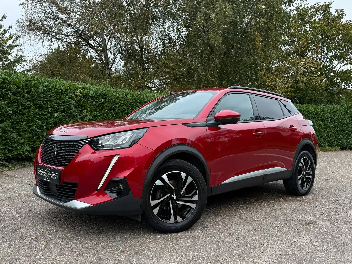 Peugeot 2008 1.2 PureTech GT Automaat | 360 Camera | Navi | 17" Rouge - 1
