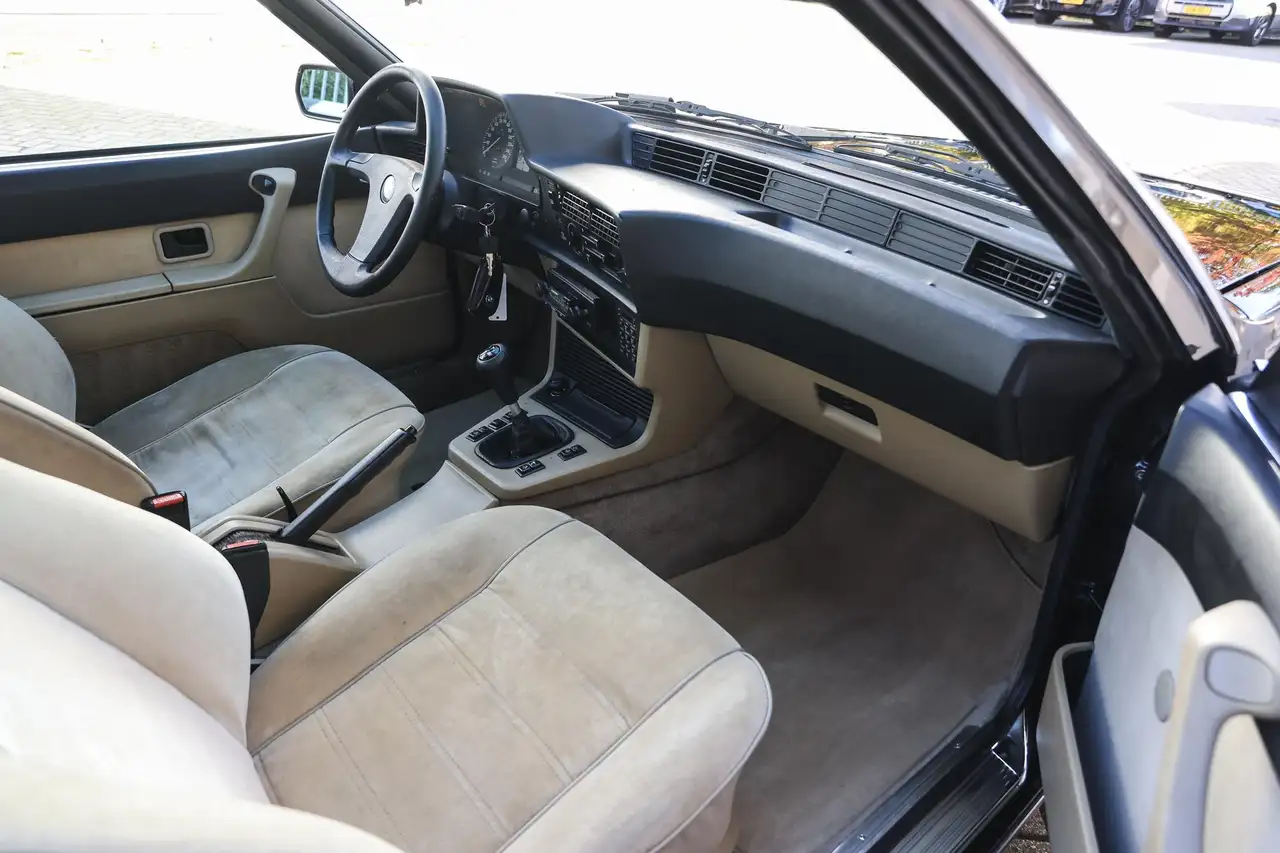 BMW 635 6 Serie CSI / Airco / ABS / Elektrische Ramen, foto 4