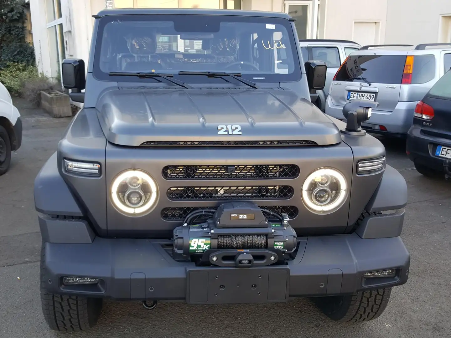 BAW 212 4x4 Automatik * AHK Grau - 2