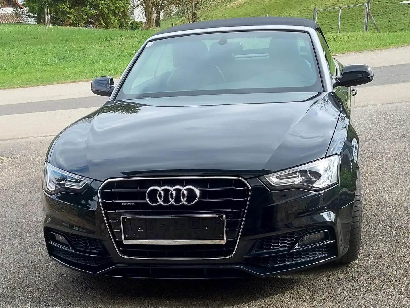 Audi A5 A5 Cabrio 2,0 TDI quattro Sport DPF Sport Schwarz - 1