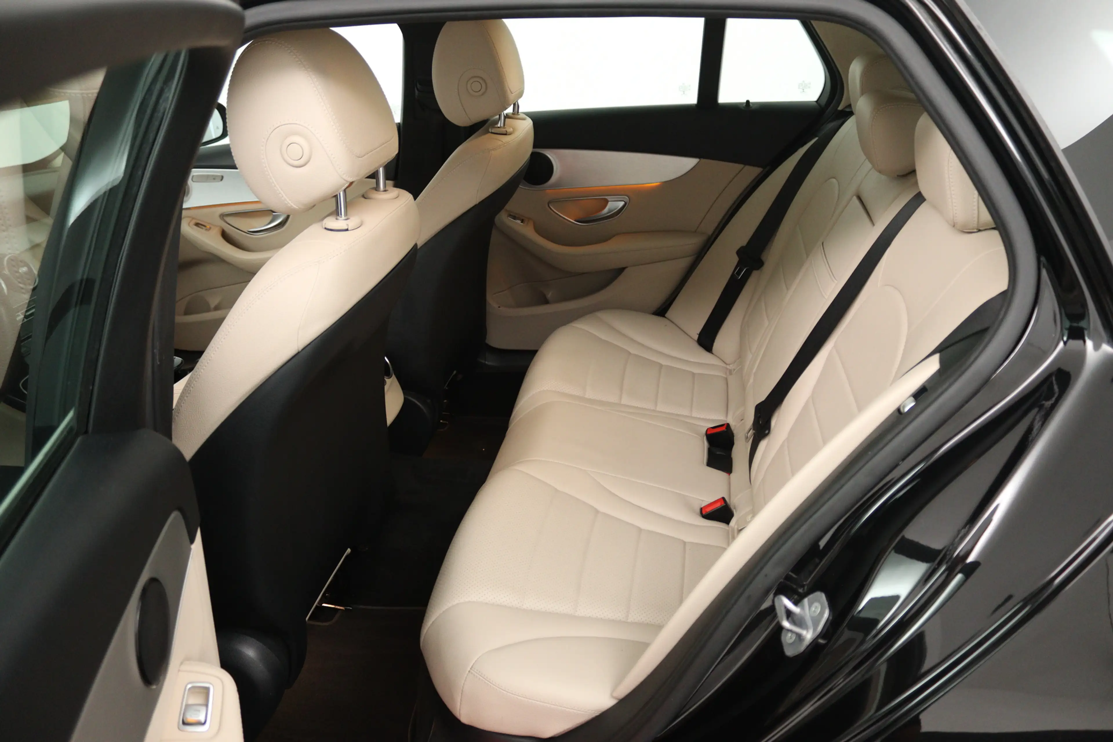 Mercedes-Benz C 180 Estate Business Solution AMG (TREKHAAK, SFEERVERLI — photo 24