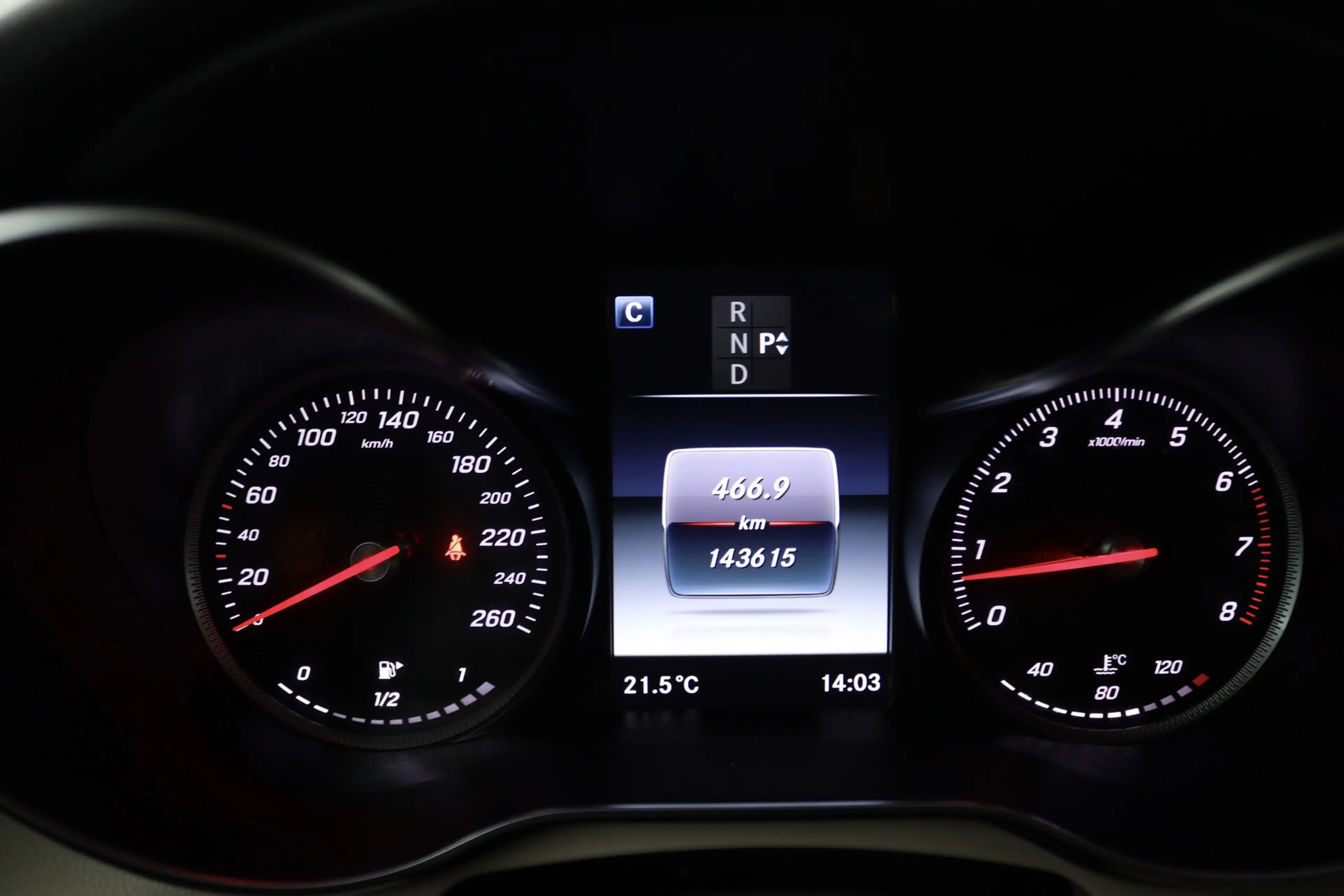 Mercedes-Benz C 180 Estate Business Solution AMG (TREKHAAK, SFEERVERLI — photo 16