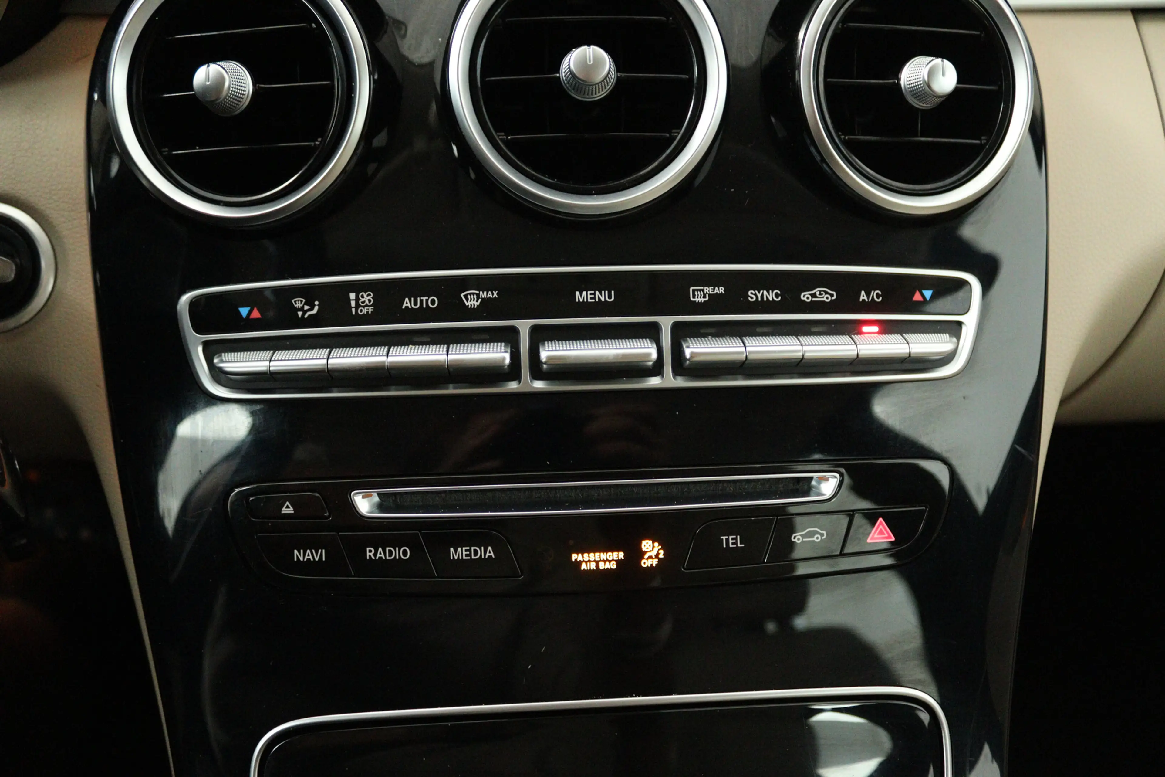 Mercedes-Benz C 180 Estate Business Solution AMG (TREKHAAK, SFEERVERLI — photo 18