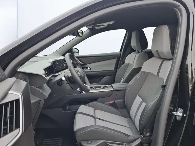 Opel Grandland view 8