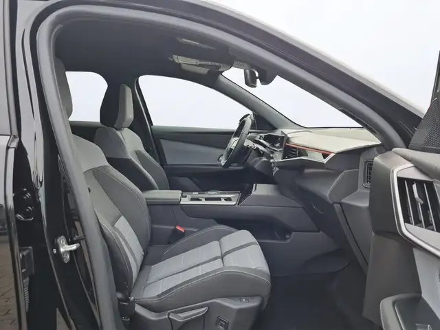 Opel Grandland view 6