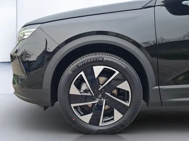 Opel Grandland view 5
