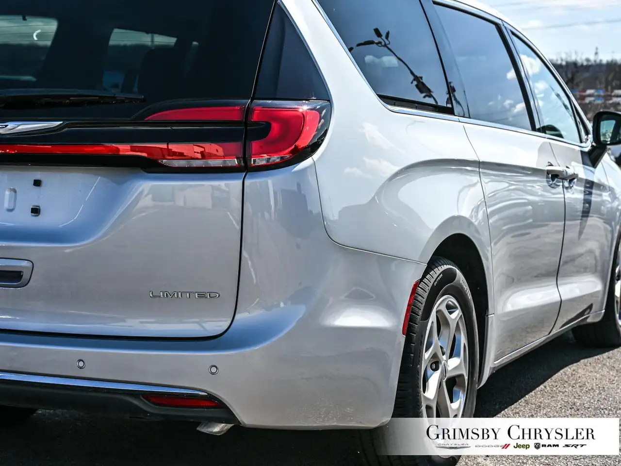 Chrysler Pacifica снимка Chrysler Pacifica