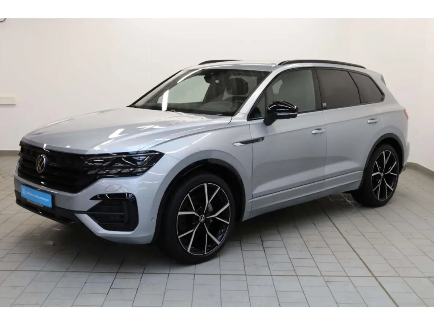 Volkswagen Touareg 3.0 TDI V6 4Mot. Edition 20 Tip. Luftfe. Silber - 2