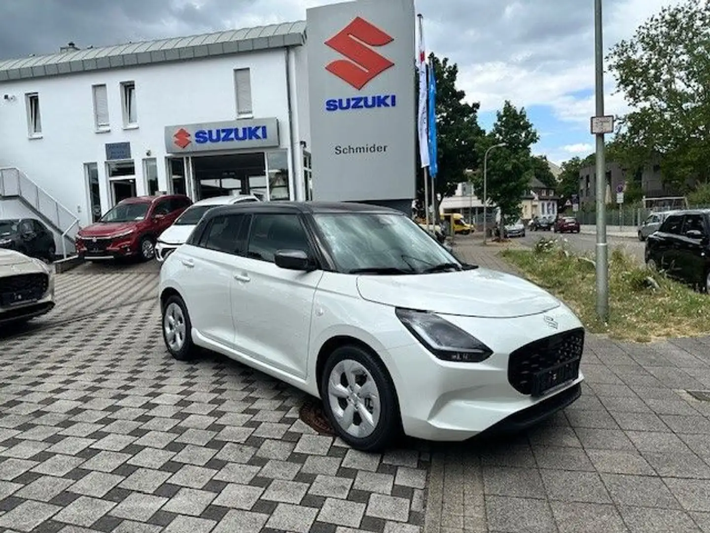 Suzuki Swift 1.2 DUALJET HYBRID Comfort /LED/NAVI/KLIMA Weiß - 1
