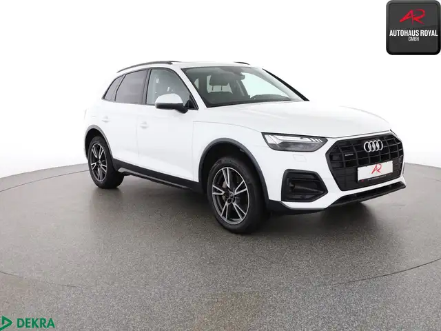 Audi Q5 view 7