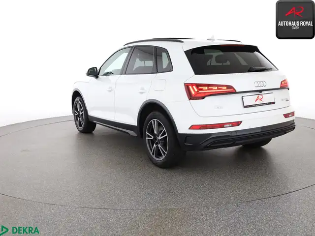 Audi Q5 view 3