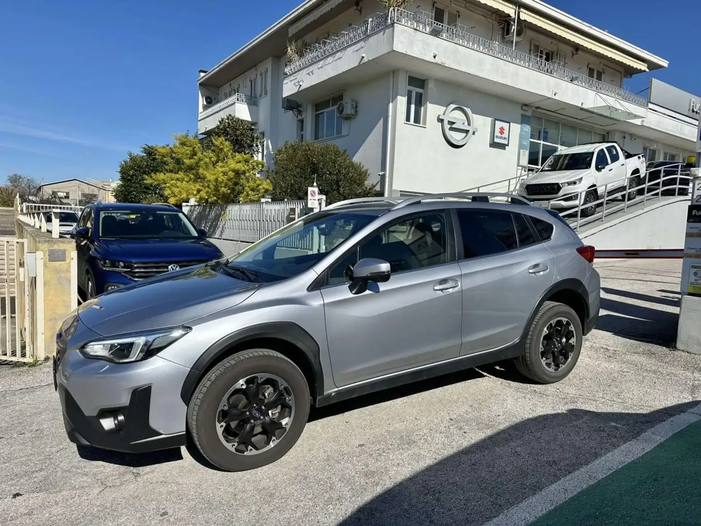 Subaru XV 1.6i Premium lineartronic 4X4 Gris - 2