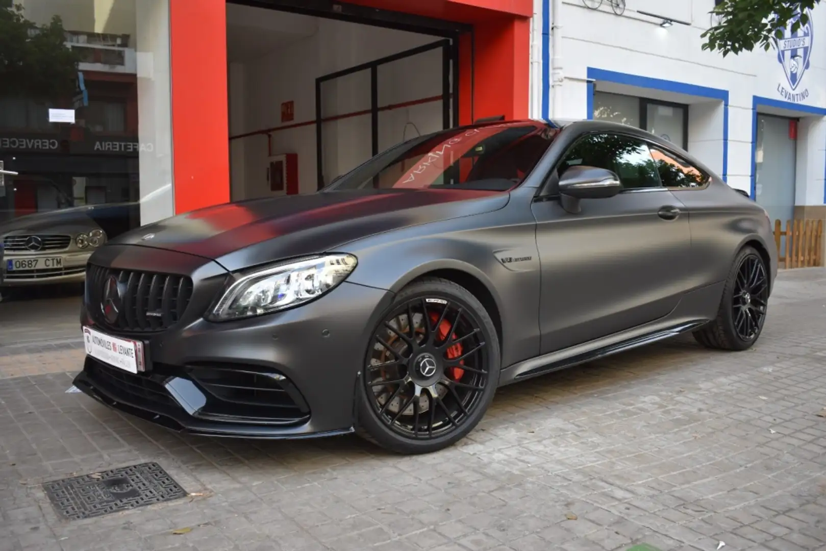 Mercedes-Benz C 63 AMG Coupé S Speedshift MCT 9G Gris - 1