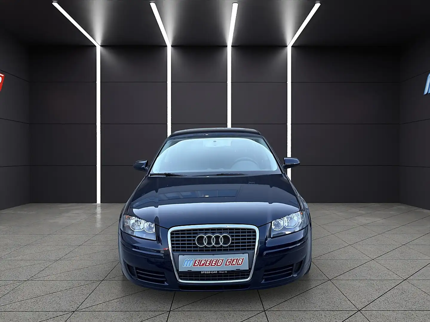 Audi A3 SB Attraction 1,9 TDI Blau - 2