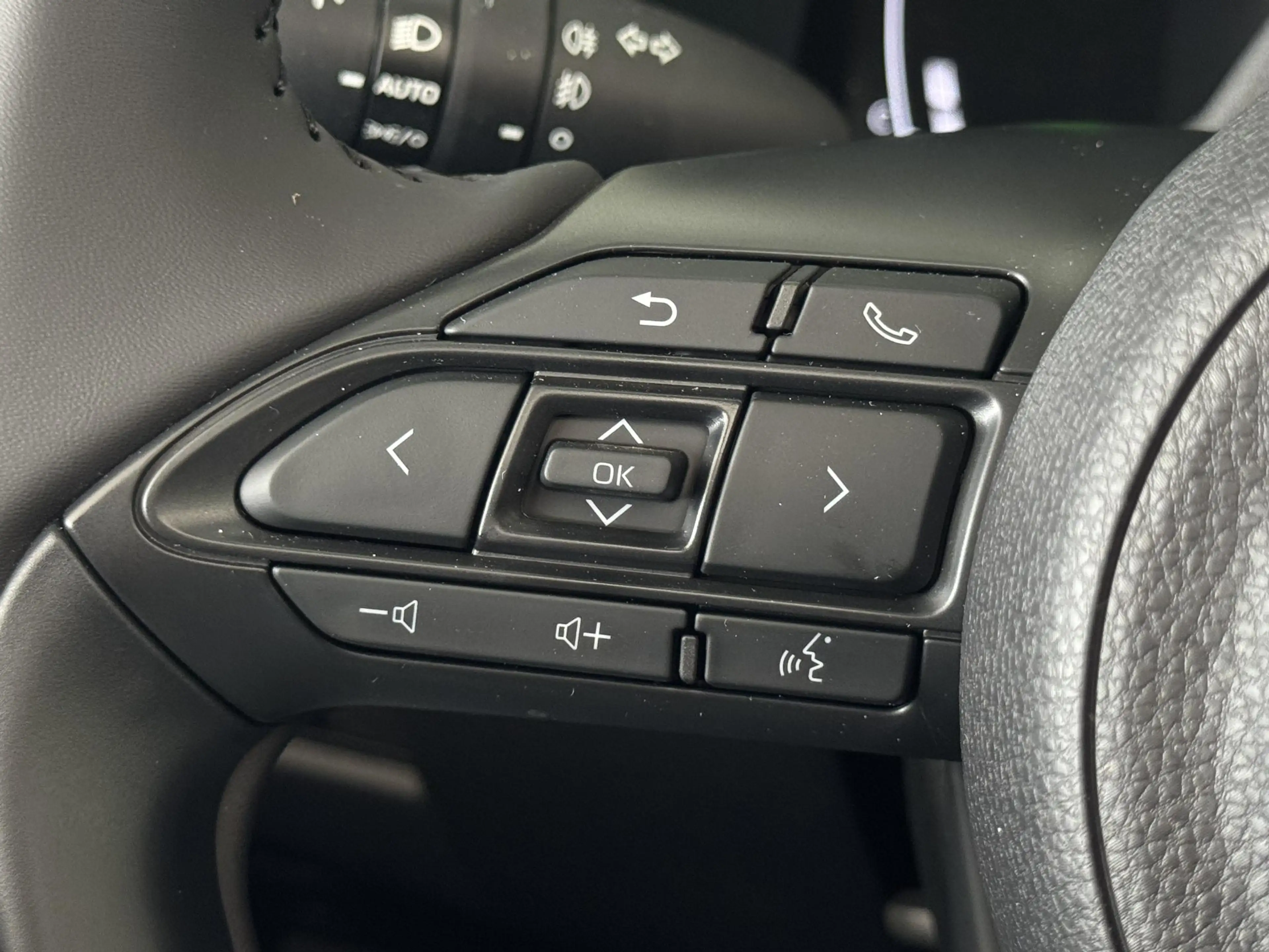 Toyota Aygo X Hybrid 115 envy JBL Audio | Nieuw!!| Elektrisch So — photo 19