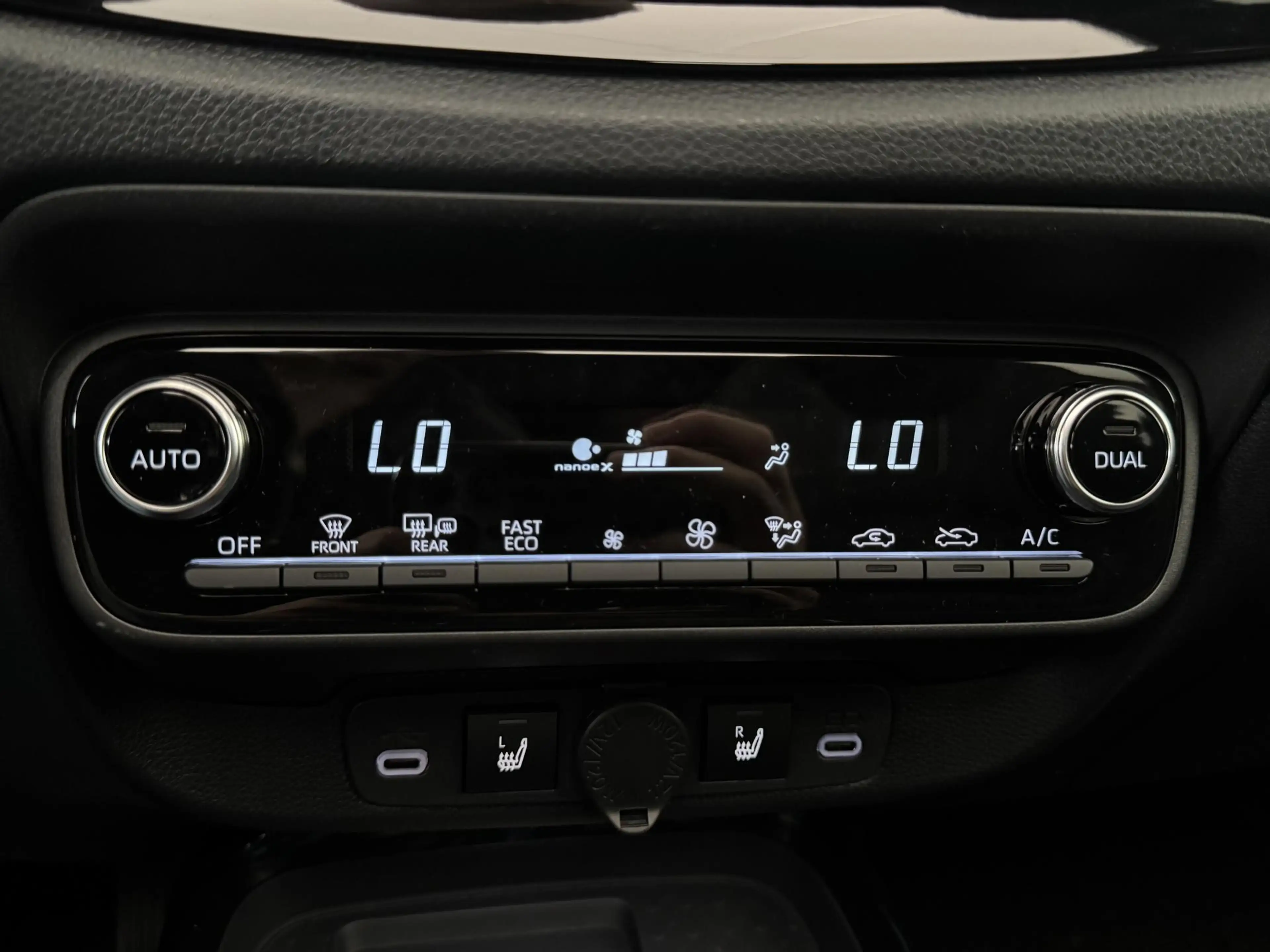 Toyota Aygo X Hybrid 115 envy JBL Audio | Nieuw!!| Elektrisch So — photo 30