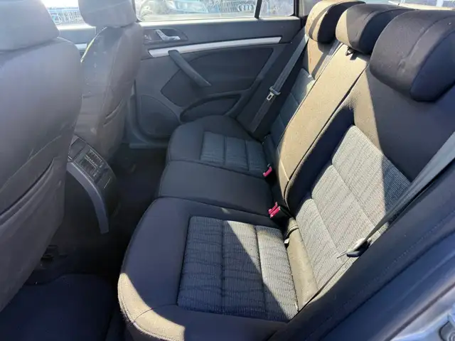 Skoda Octavia view 10
