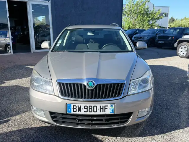 Skoda Octavia view 2