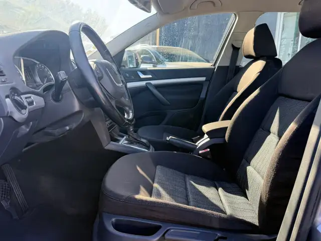 Skoda Octavia view 9