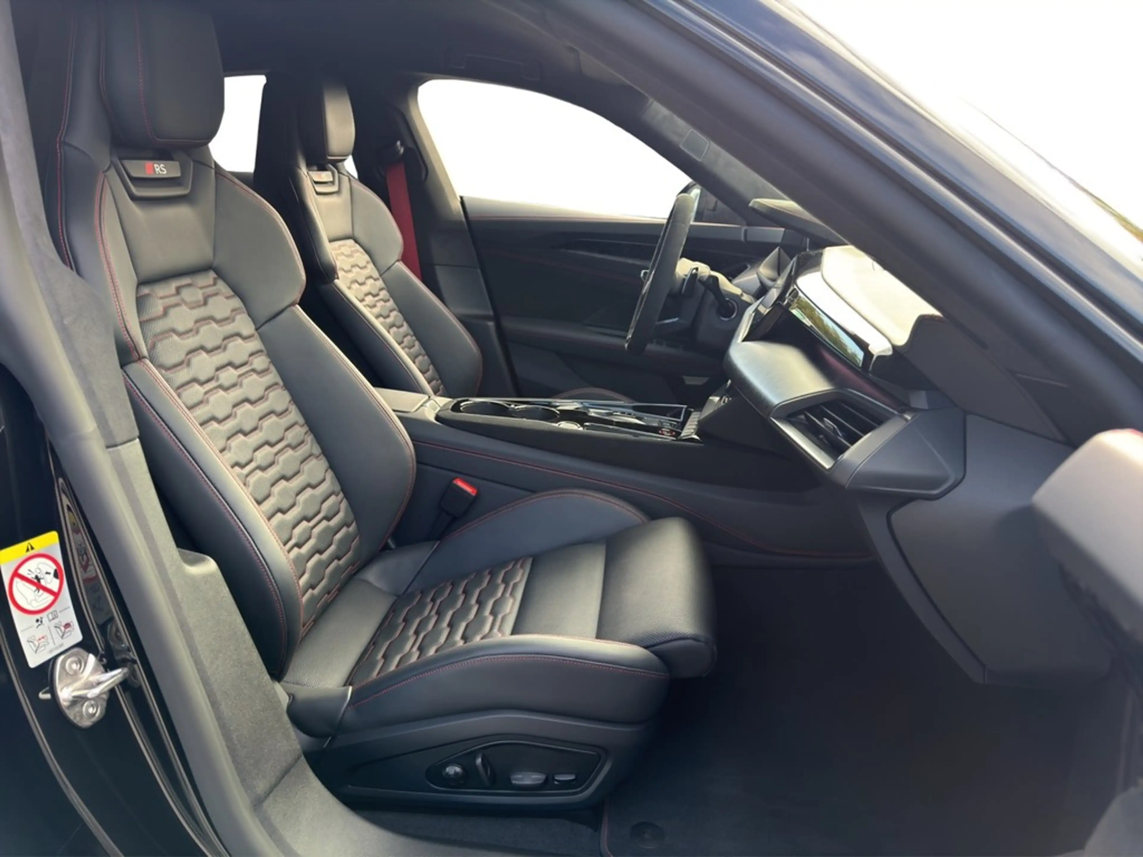 Audi RS e-tron GT performance quattro DCC MATRIX*KERAMIK*NAV*HEAD... — photo 12