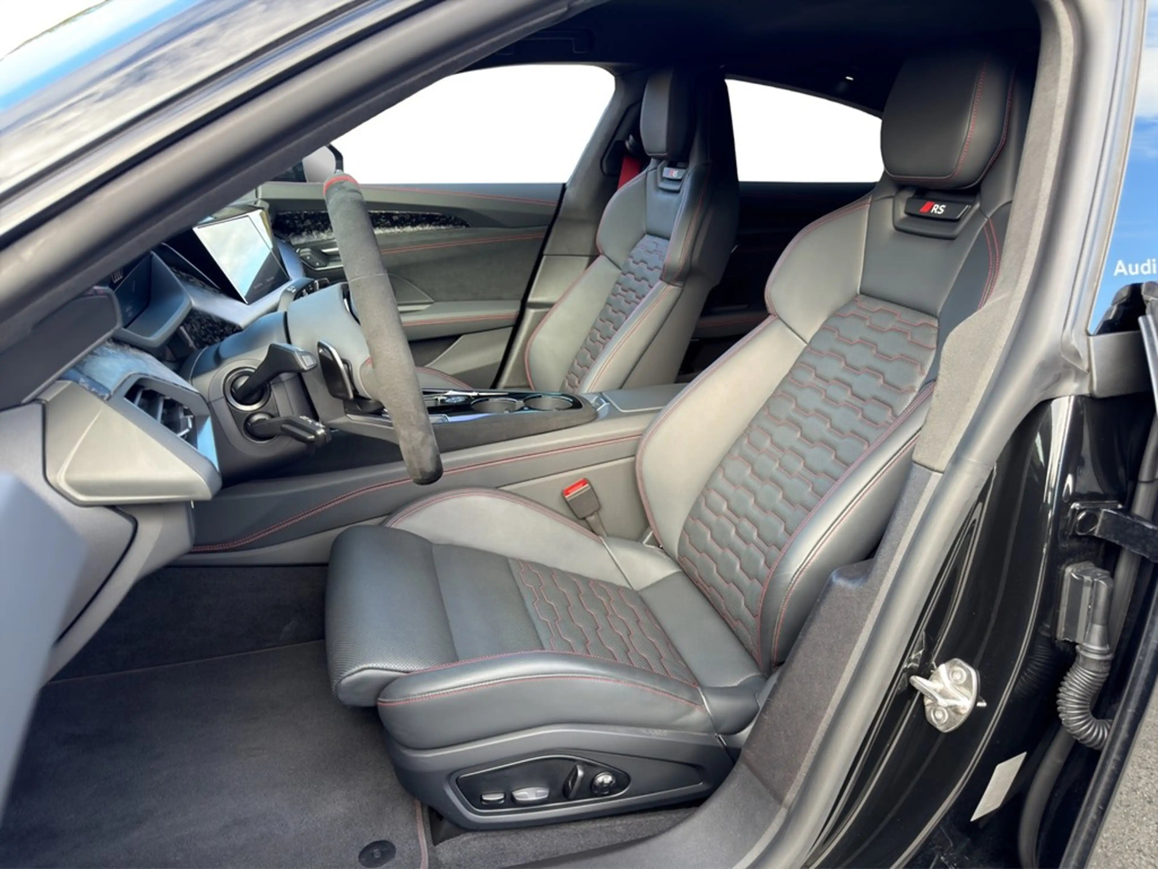 Audi RS e-tron GT performance quattro DCC MATRIX*KERAMIK*NAV*HEAD... — photo 14