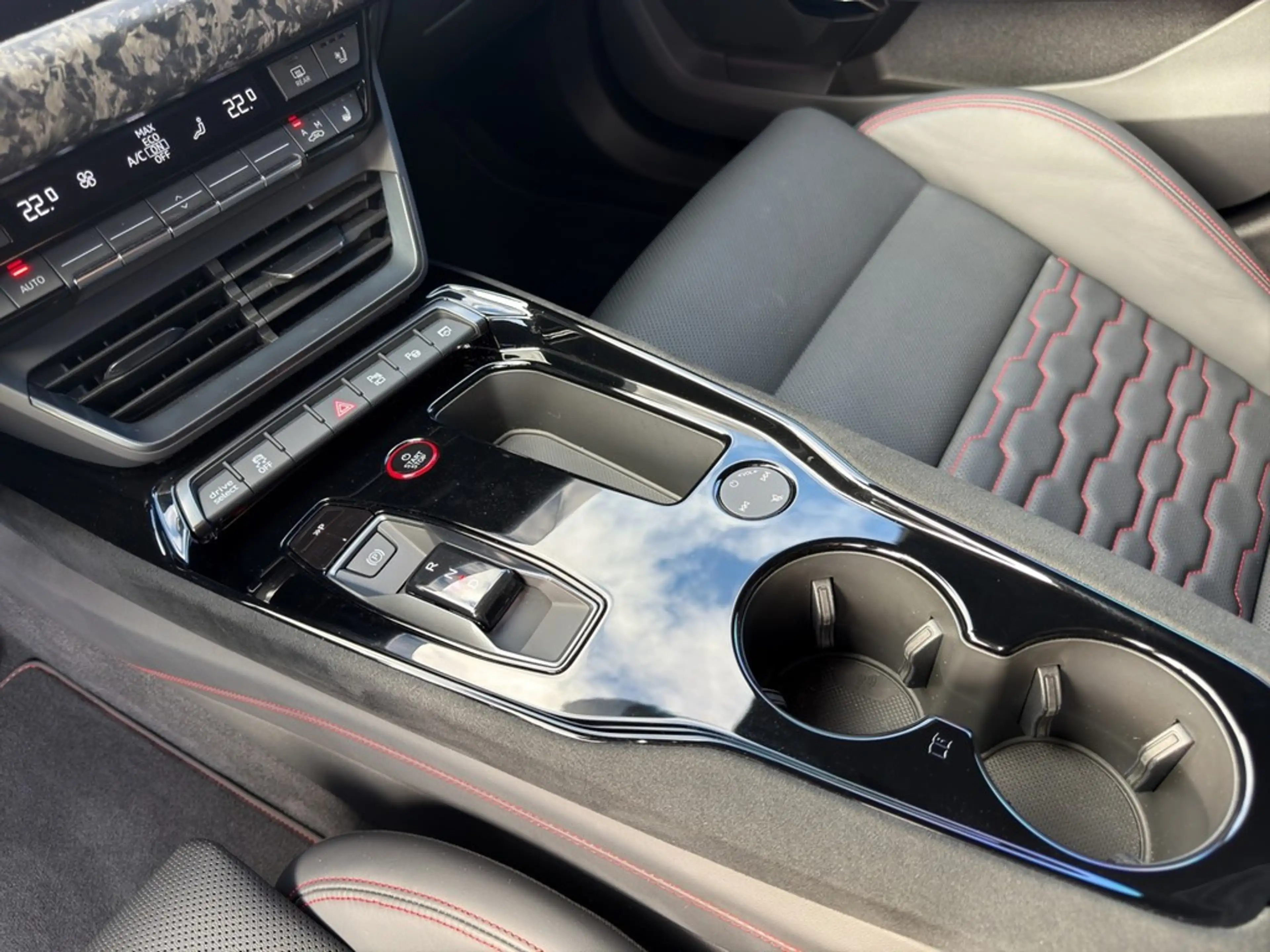Audi RS e-tron GT performance quattro DCC MATRIX*KERAMIK*NAV*HEAD... — photo 20