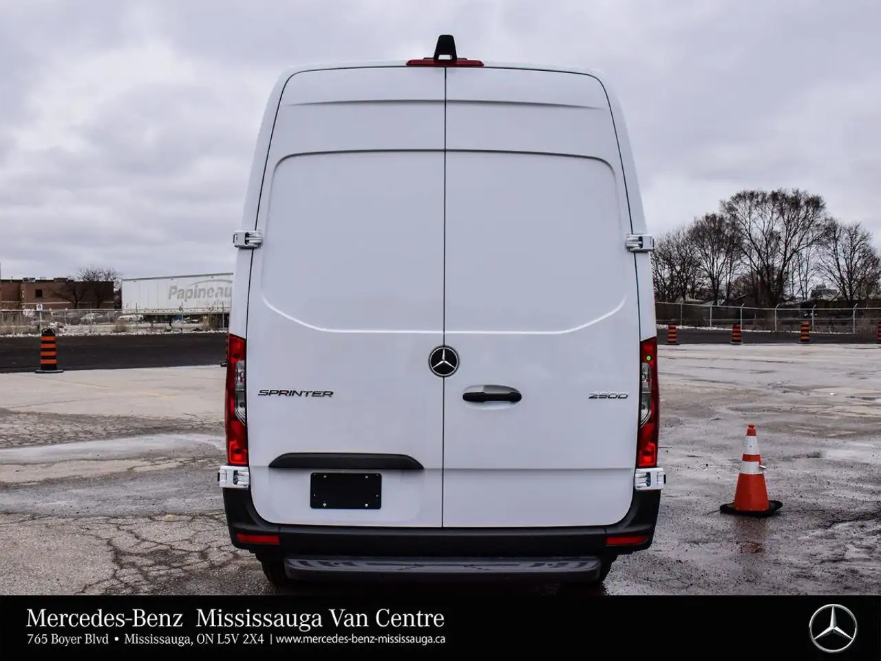 Mercedes-Benz Sprinter снимка Mercedes-Benz Sprinter