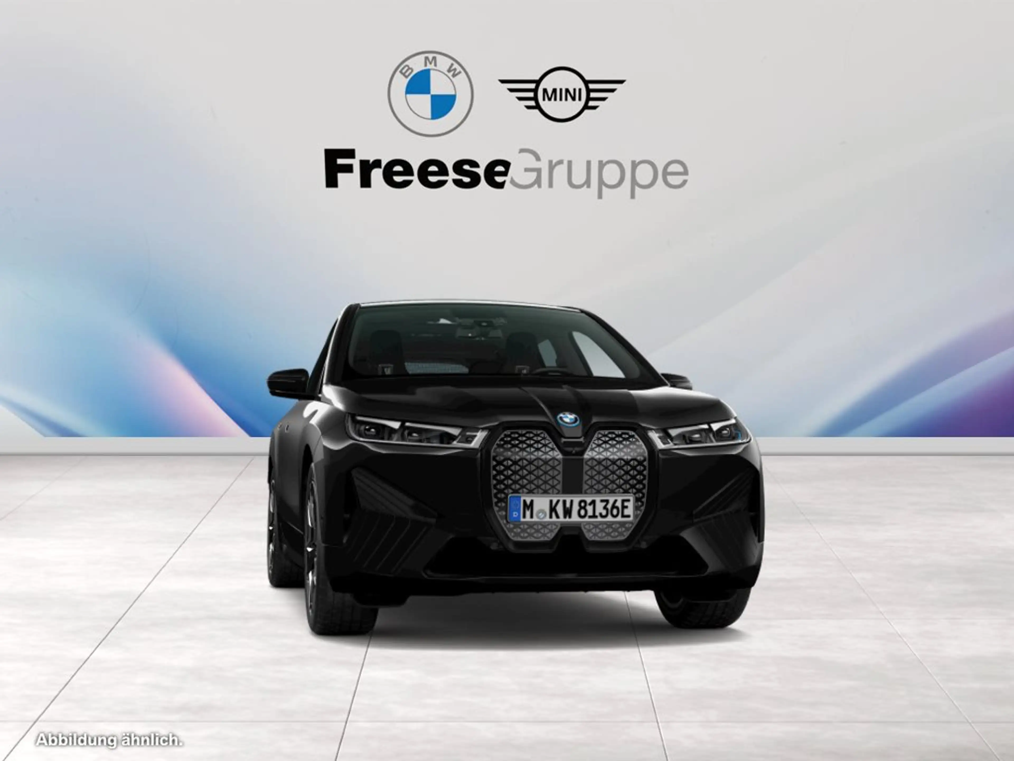 BMW iX xDrive50 — photo 10