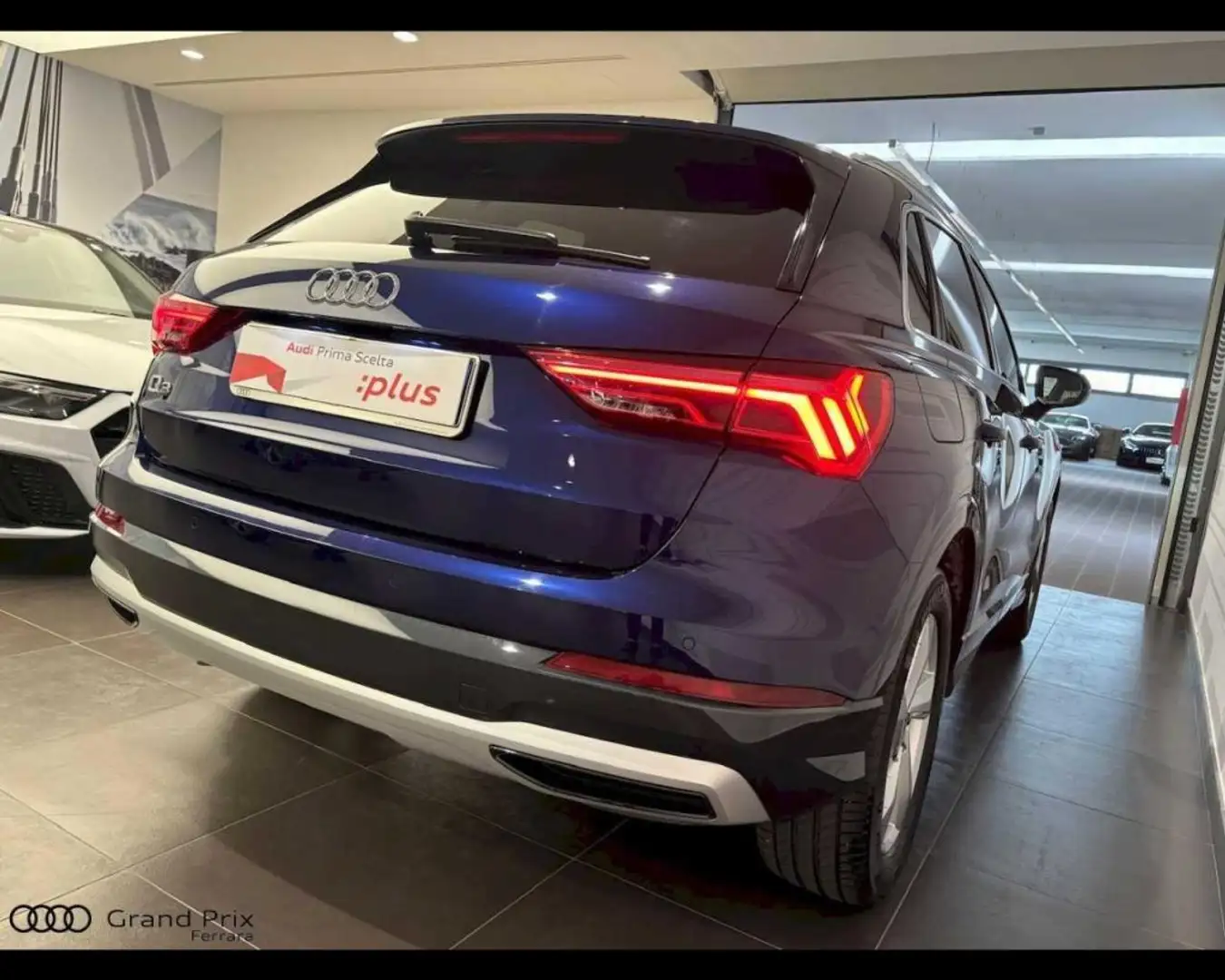 Audi Q3 II 2018  35 2.0 tdi Business Advanced s-tronic Bleu - 2