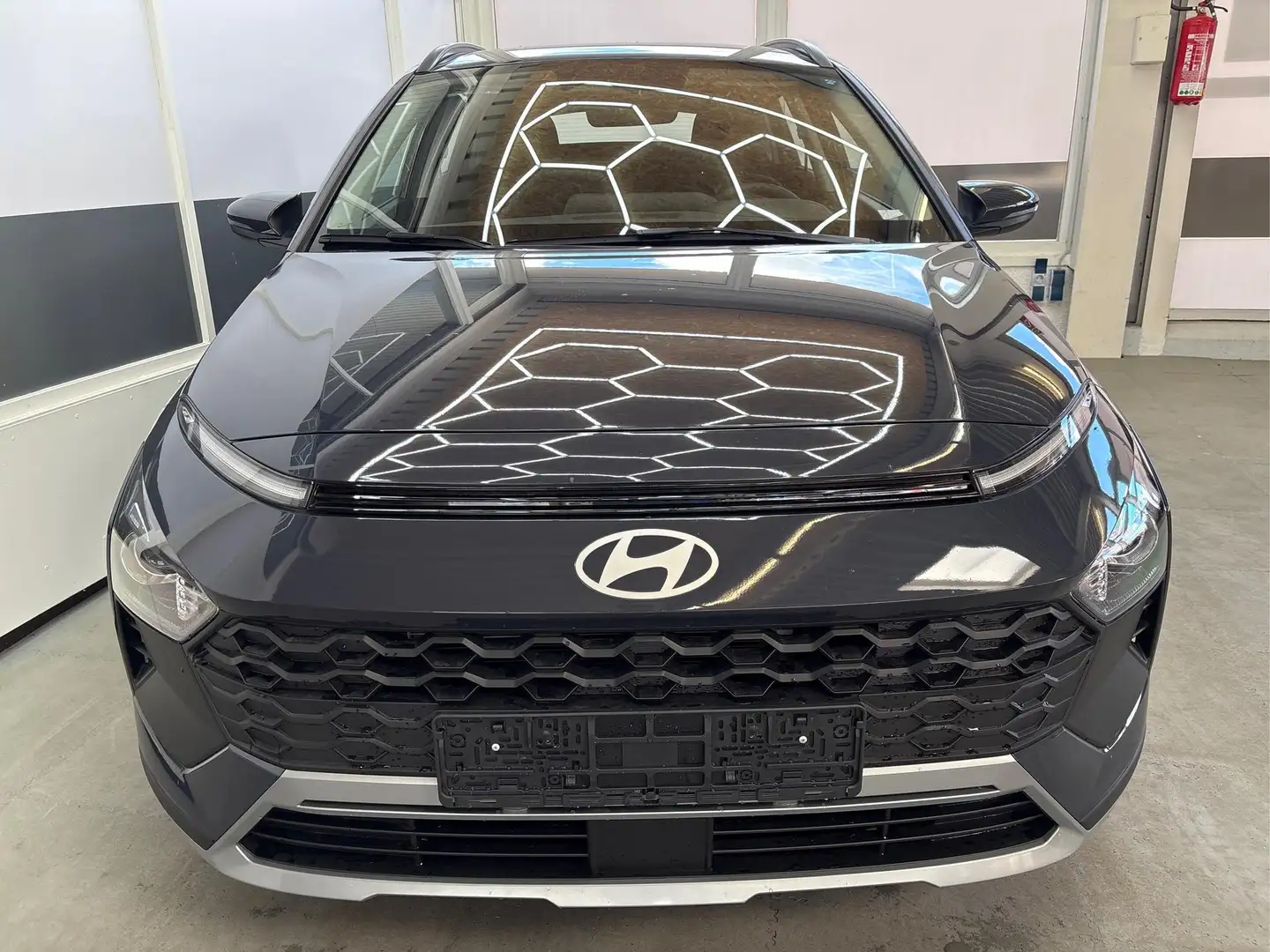 Hyundai BAYON LIFE FL DCT NAVI RFK PDC 1.0 T-GD-i 7-DCT 73,6k... Grau - 2