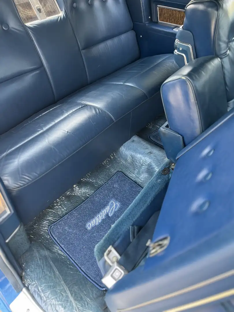 Cadillac Deville convertible - 2