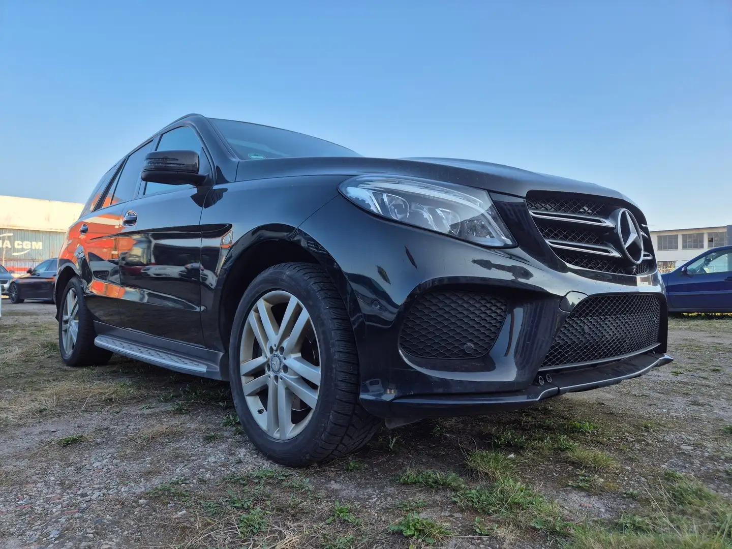 Mercedes-Benz GLE 350 d 4Matic 9G-TRONIC AMG Styling 20 Zoll Schwarz - 2