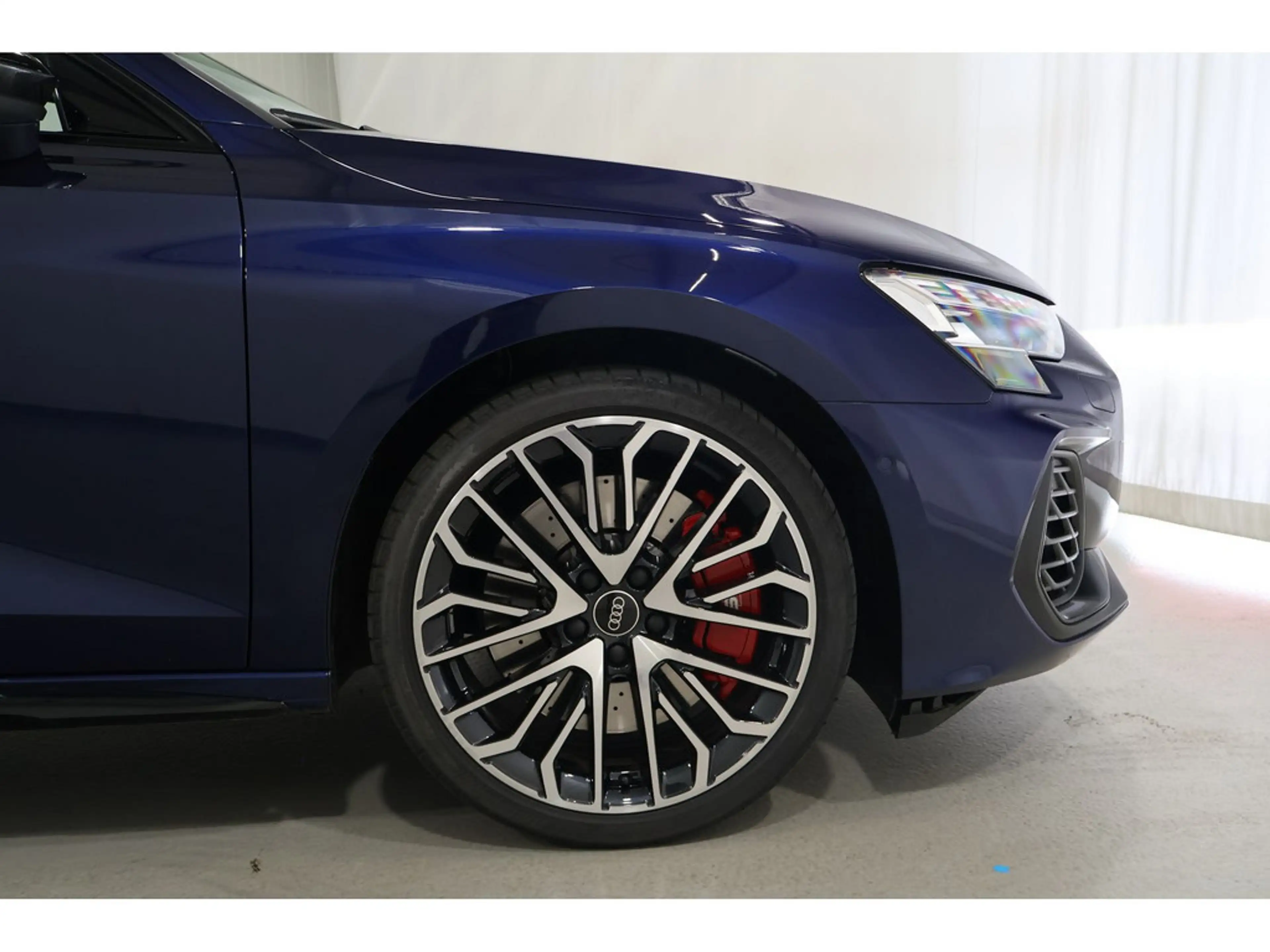 Audi S3 Sportback 2.0 TFSI quattro Pano*Matrix*R-Kamera * — photo 6