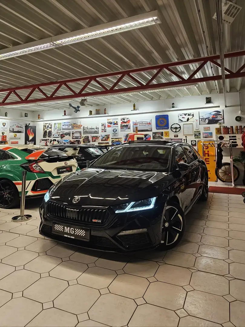 Skoda Octavia RS Panorama Schwarz - 1