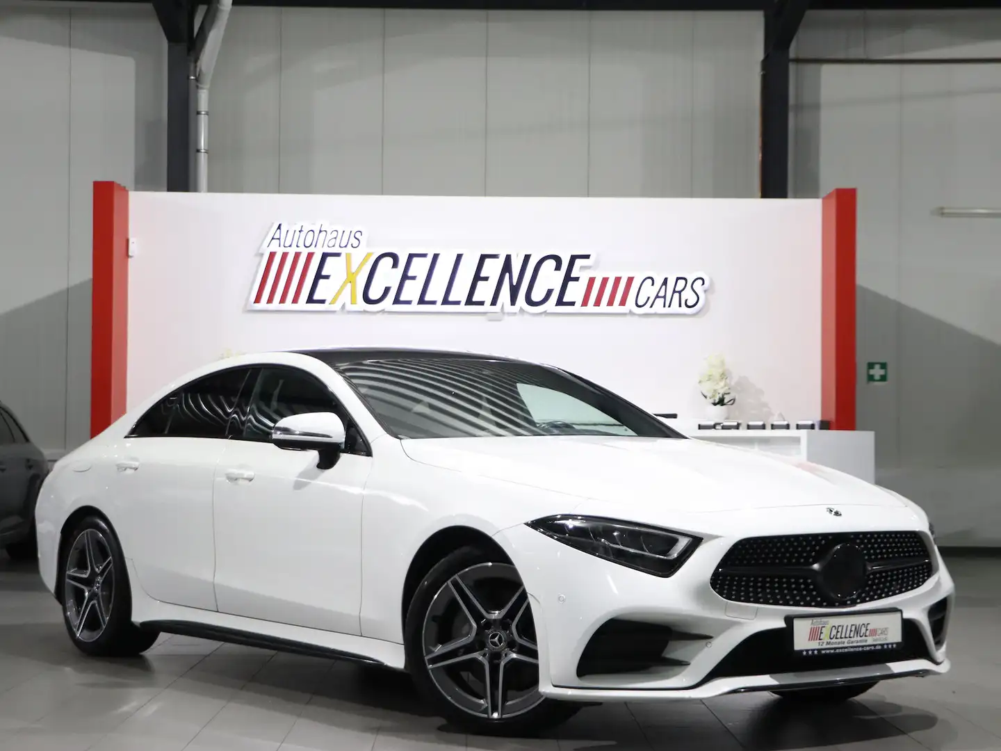 Mercedes-Benz CLS 220 d COUPE AMG-LINE SPORT WHITE / SCHIEBED. Alb - 1