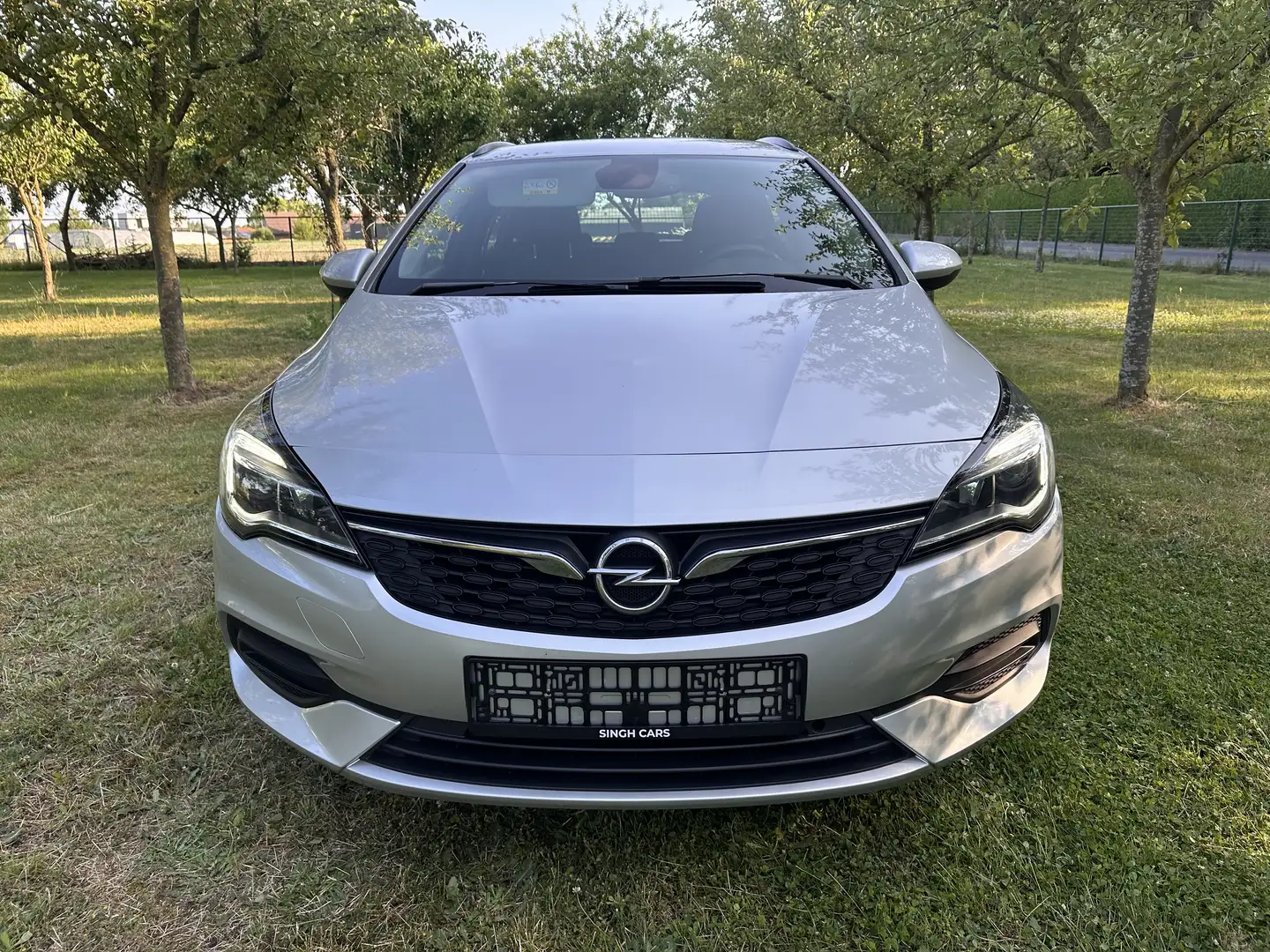 Opel Astra Sports Tourer 1.6 CDTi EU6.2) Zilver - 2
