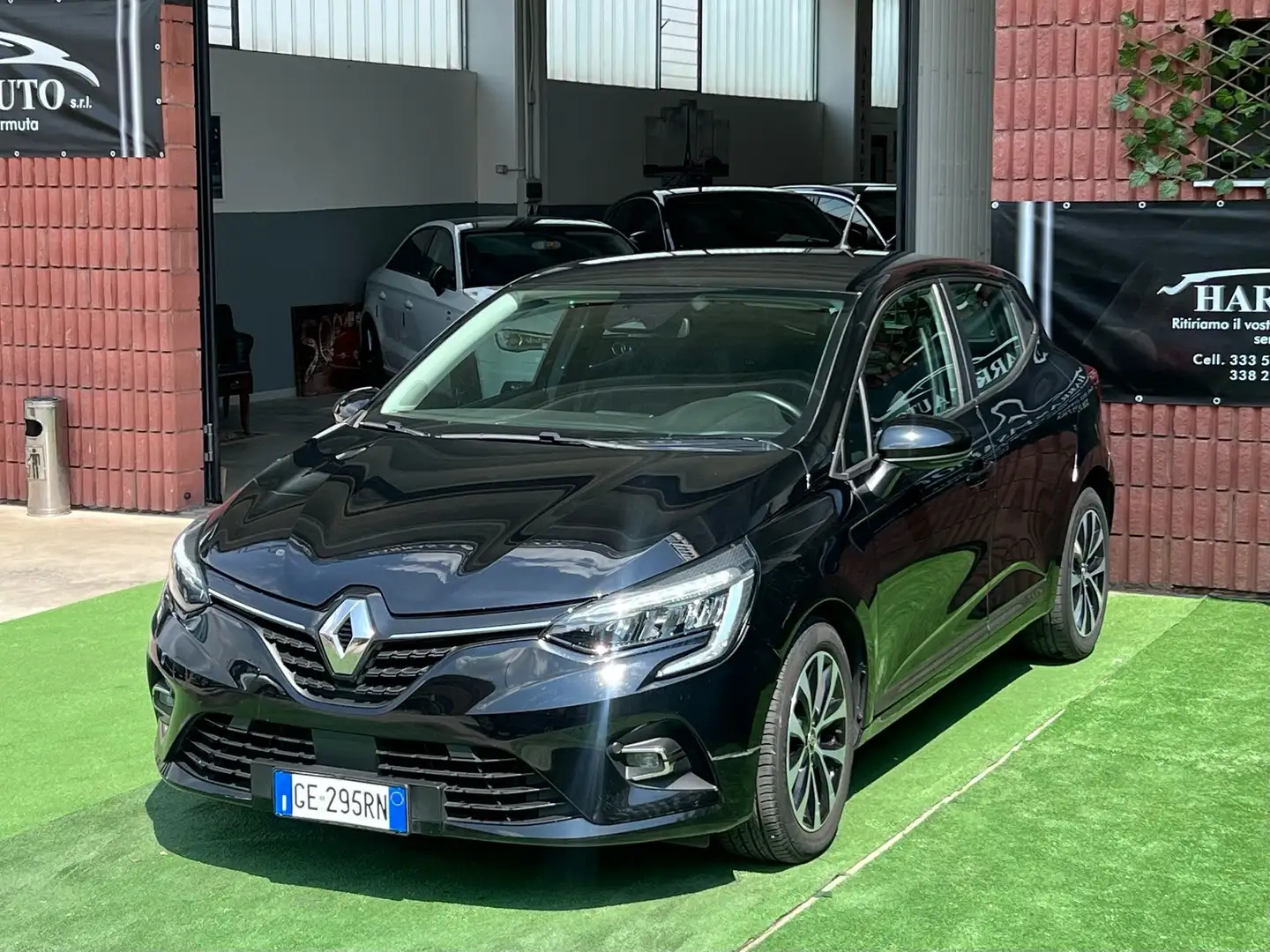 Renault Clio 0.9 tce Moschino Zen 90cv Rs Line - 2