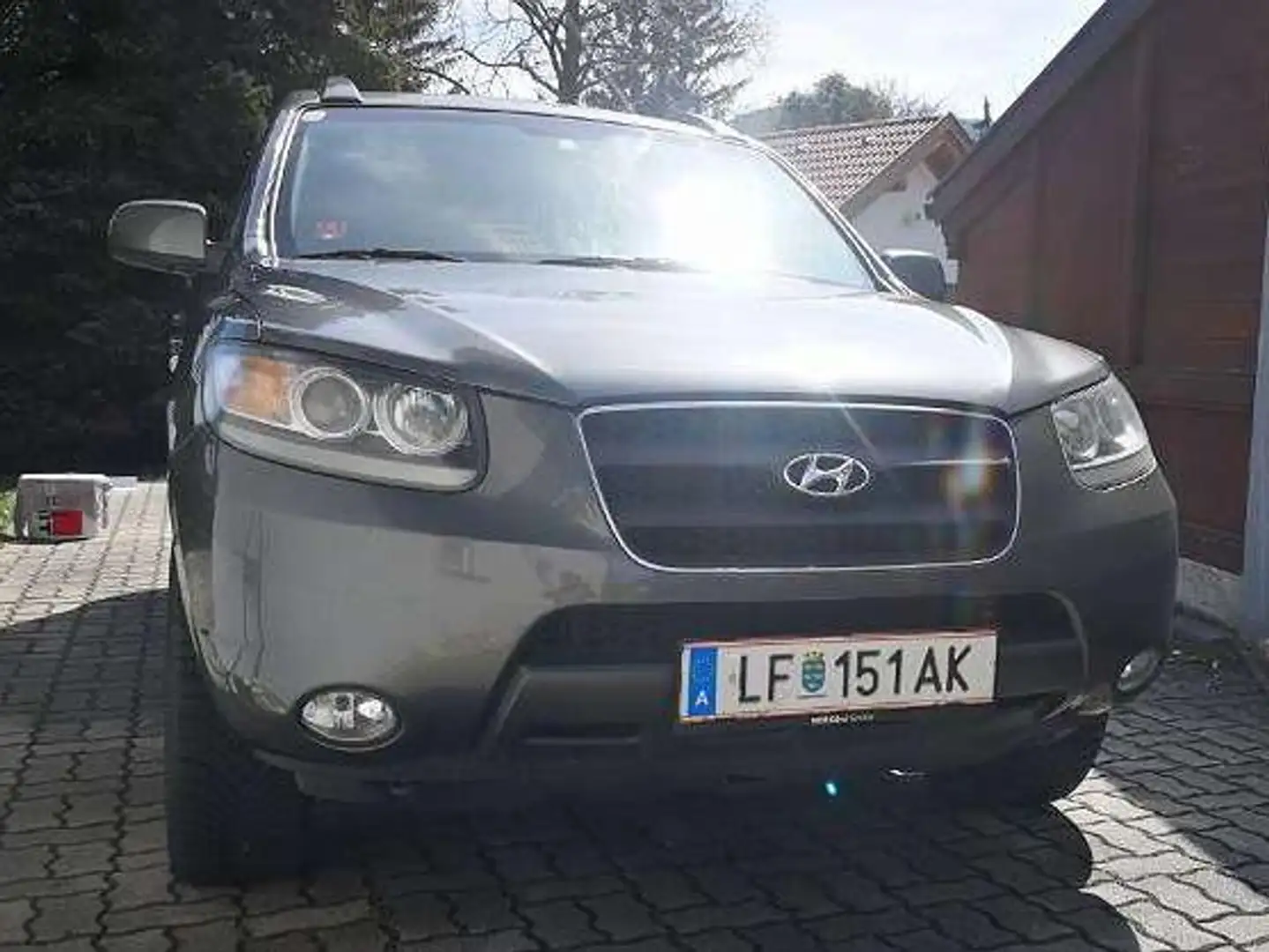 Hyundai SANTA FE Santa Fe 2,2 CRDi 4WD DPF Grau - 1