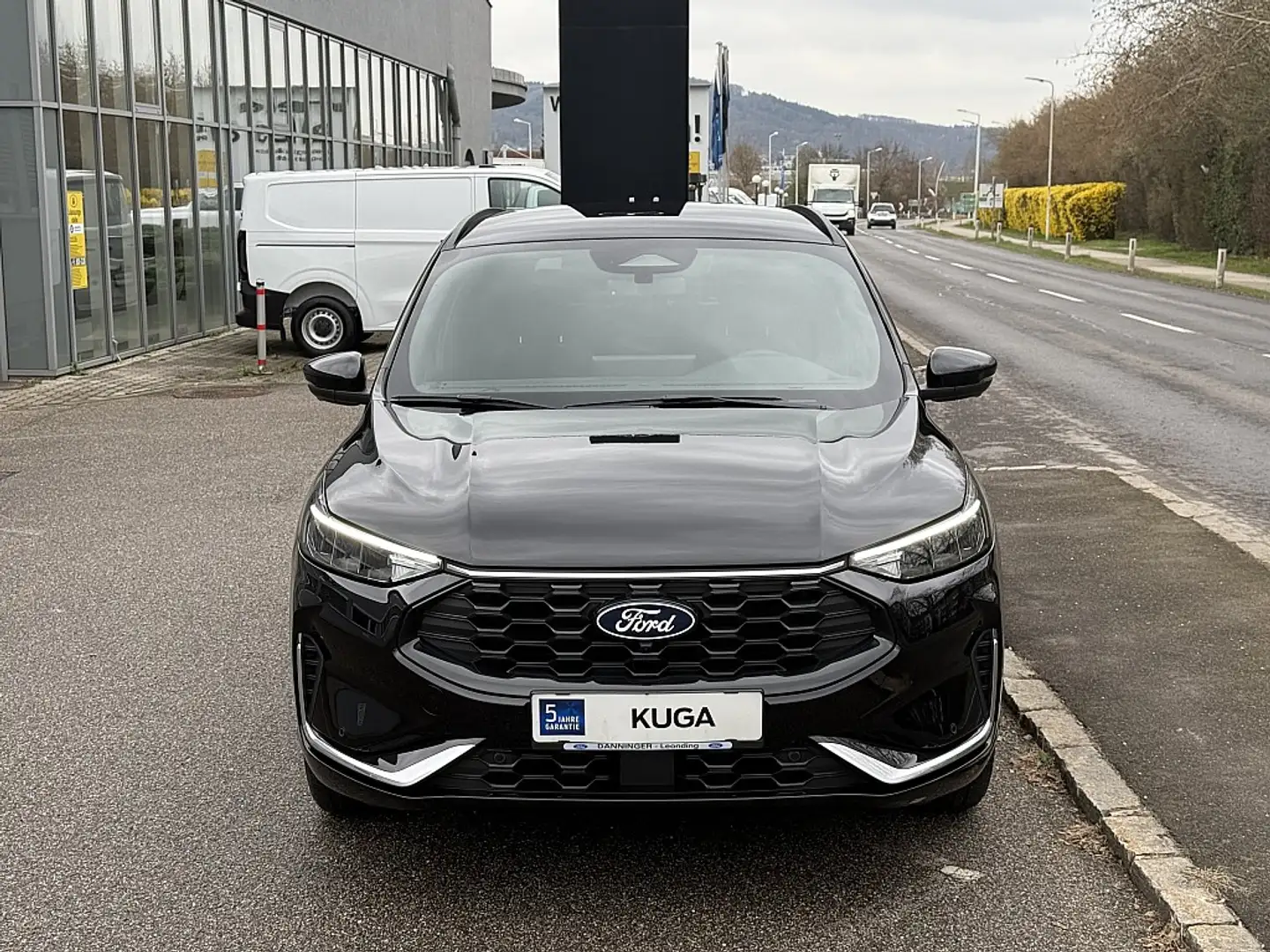Ford Kuga 1,5 EcoBoost ST-Line X Aut. Schwarz - 1