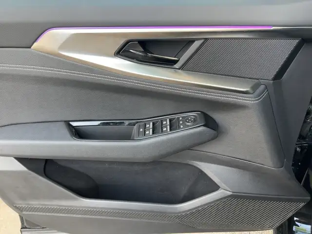 Renault Rafale view 19