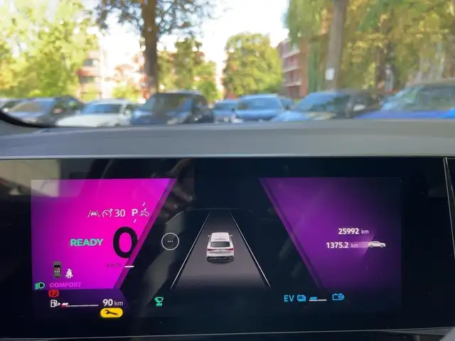 Renault Rafale view 13
