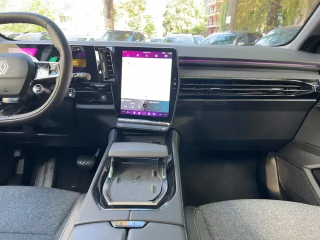Renault Rafale view 12