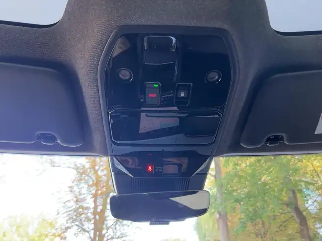 Renault Rafale view 18