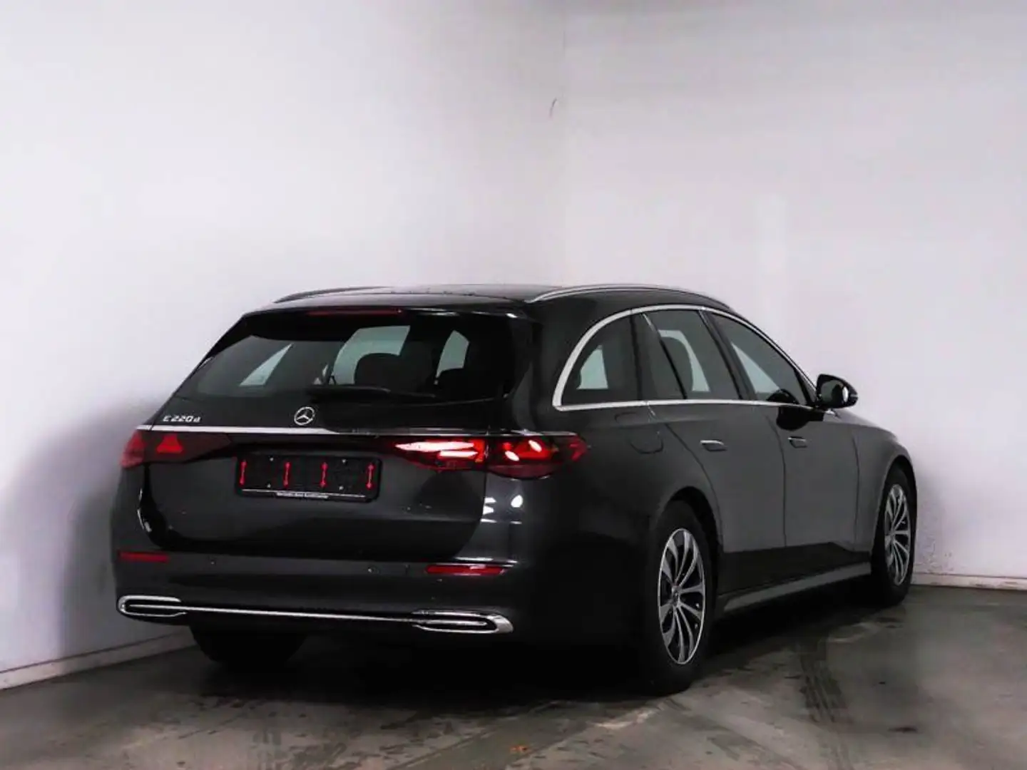 Mercedes-Benz E 220 T d AVA+DIGI-LED+DIST+PANO+AHK+360°+KEY Grau - 2