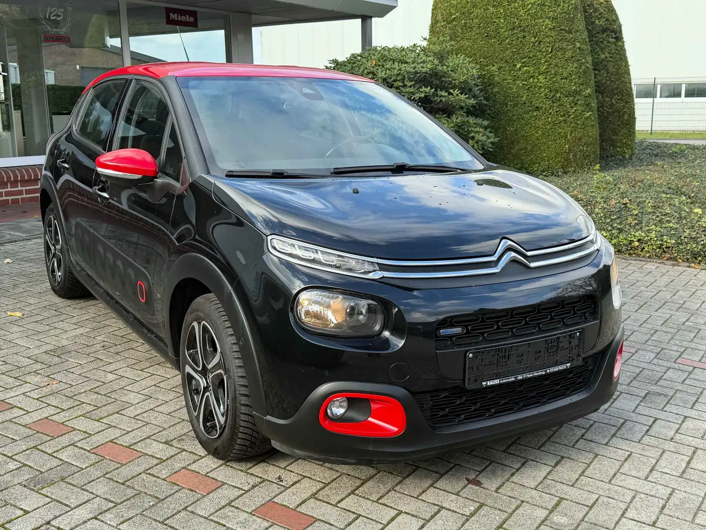 Citroen C3 Shine Schwarz - 2